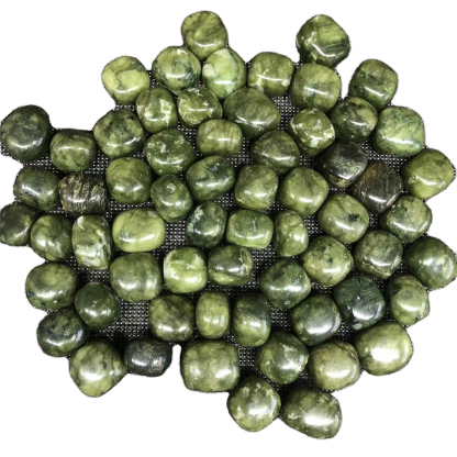 Jadeit · Trommelsteine, 100 g, 20–30 mm